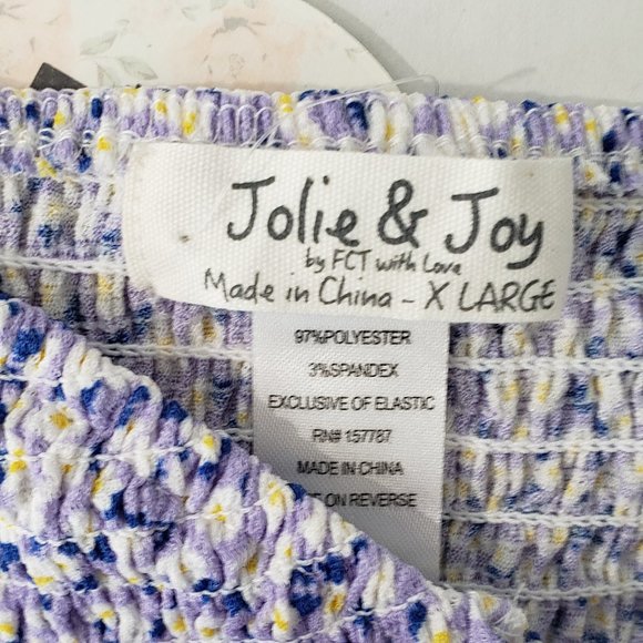 JOLIE & JOY Smocked Front Tie Cropped Tank Top - Picture 7 of 7